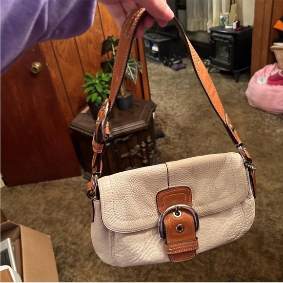 Vintage Coach Signature White Leather Soho Bag timeless piece - Picture 3 of 5